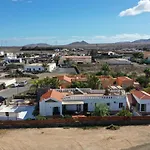 Da Mata Kite&surf House Bed & Breakfast Lajares